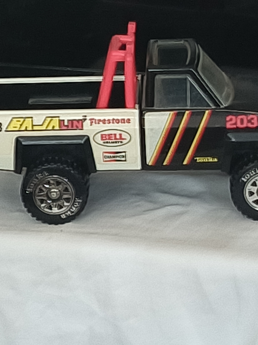 Tonka Black and White Toy Tow Truck Vintage Metal Roughly 13 X 5 X 6